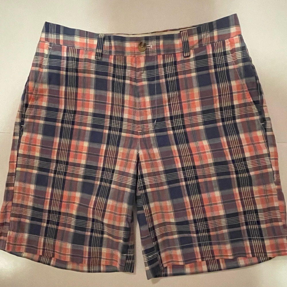 Men’s Pink And Blue Plaid Vineyard Vines Shorts Size 30